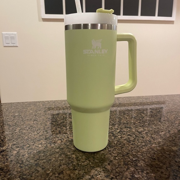 40oz Stanley - Picture 1 of 1